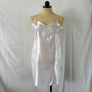 Vintage 60s white satin nightgown embroidered floral slip dress lingerie